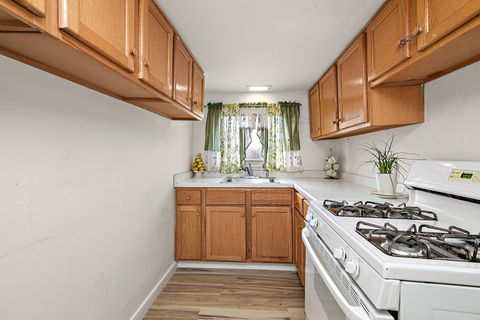 Tiny photo for 606 De Angelis Court, Chicago Heights, IL 60411 (MLS # 12549767)