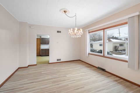 Tiny photo for 606 De Angelis Court, Chicago Heights, IL 60411 (MLS # 12549767)