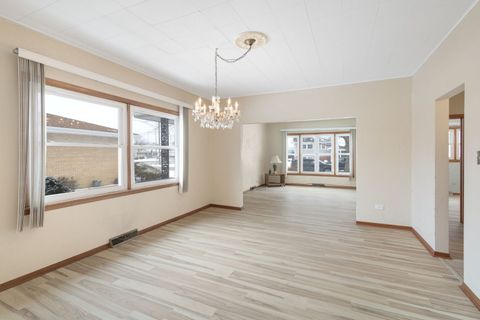 Tiny photo for 606 De Angelis Court, Chicago Heights, IL 60411 (MLS # 12549767)