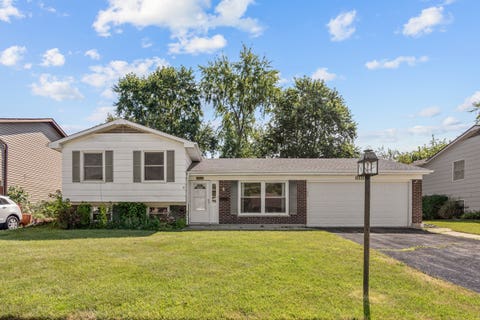 Tiny photo for 8189 Carlisle Drive, Hanover Park, IL 60133 (MLS # 12719917)