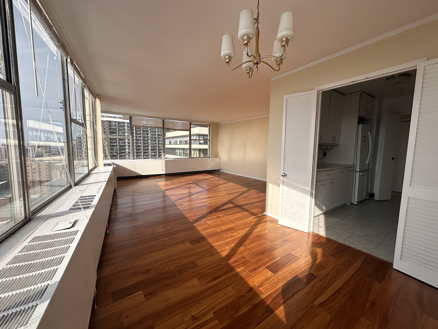 5757 N Sheridan Road 18J