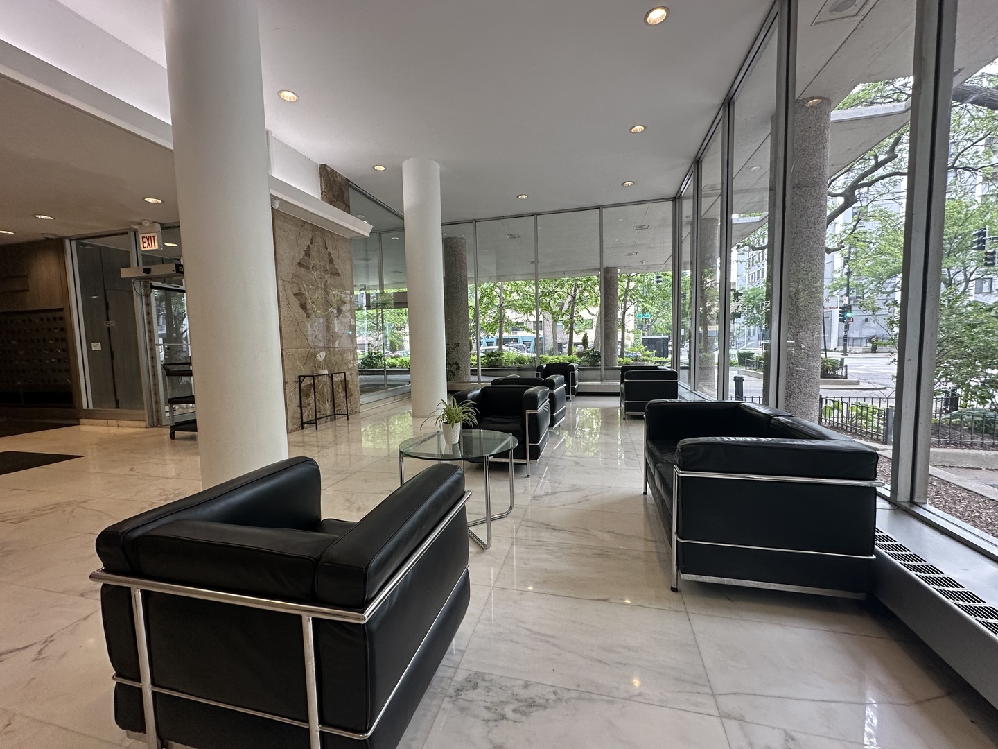 5757 N Sheridan Road 18J
