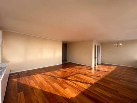 Tiny photo for 5757 N Sheridan Road #18J, Chicago, IL 60660 (MLS # 12581885)