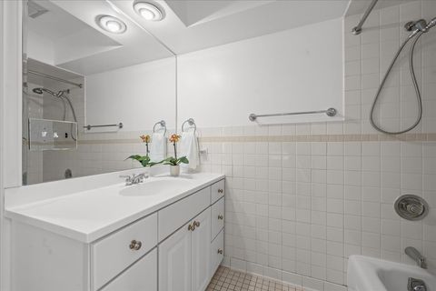 Tiny photo for 529 Park Drive, Kenilworth, IL 60043 (MLS # 12601454)