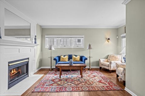 Tiny photo for 529 Park Drive, Kenilworth, IL 60043 (MLS # 12601454)