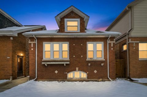 Tiny photo for 3024 N LONG Avenue, Chicago, IL 60641 (MLS # 12530288)