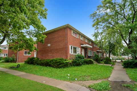 Tiny photo for 929 W North Avenue, Villa Park, IL 60181 (MLS # 12510360)