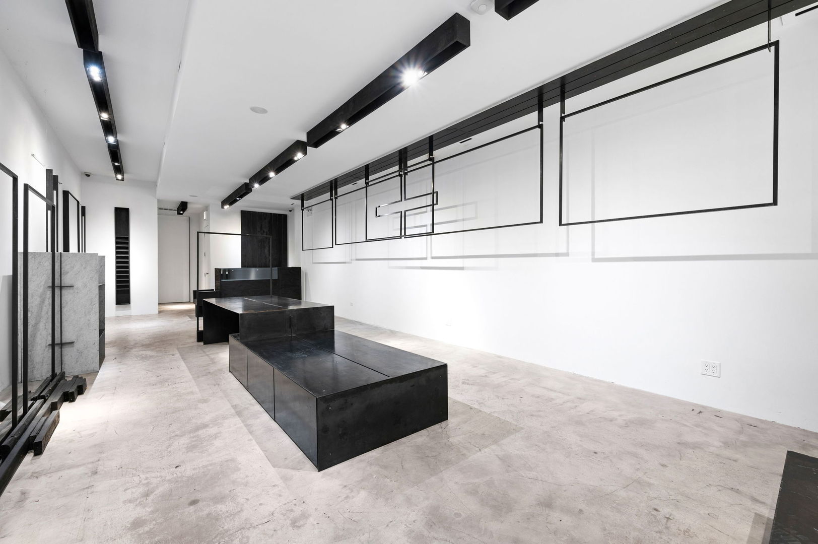 1751 W Division Street C-1W