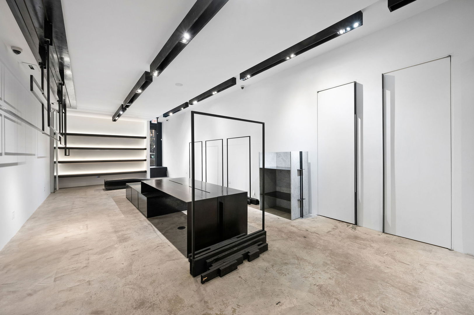 1751 W Division Street C-1W