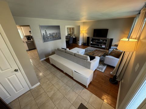 Tiny photo for 926 Cherry Lane, Lombard, IL 60148 (MLS # 12516083)