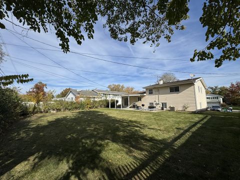 Tiny photo for 926 Cherry Lane, Lombard, IL 60148 (MLS # 12516083)