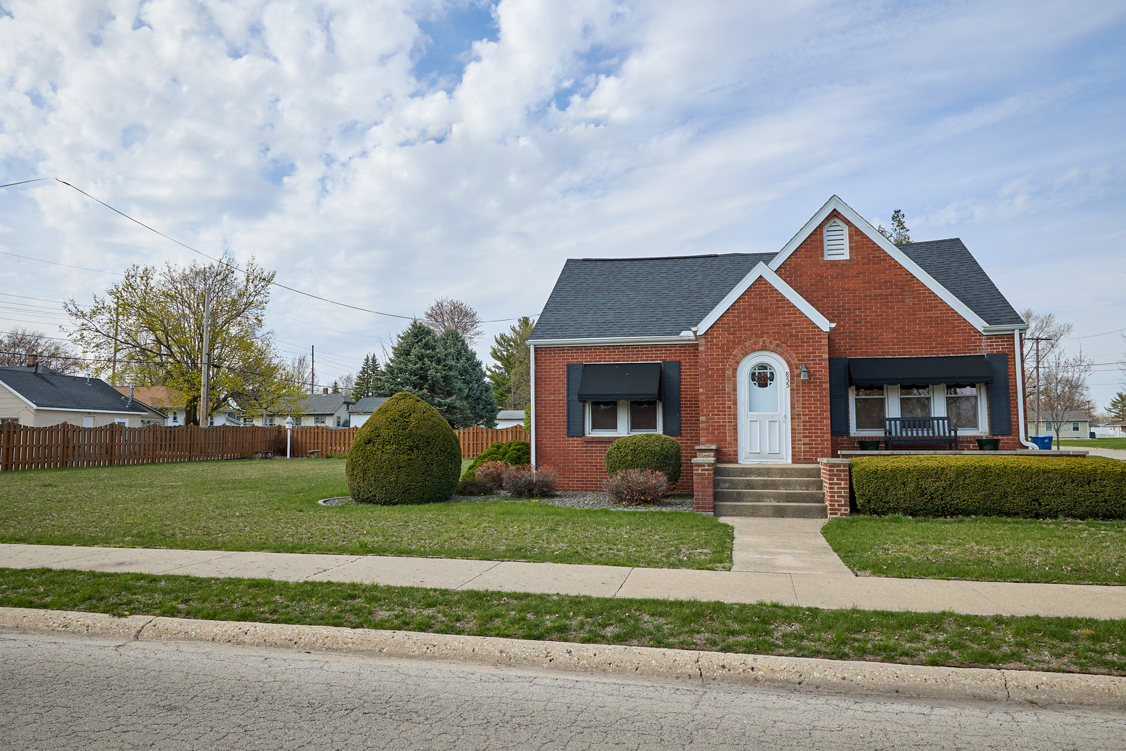 Listing image 1
