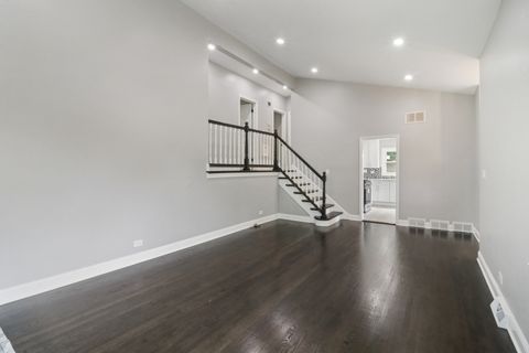 Tiny photo for 333 Elm Street, Glen Ellyn, IL 60137 (MLS # 12496305)