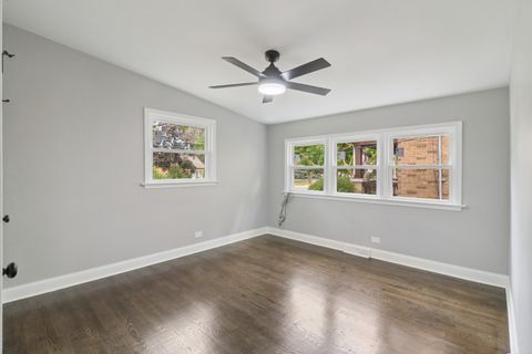Tiny photo for 333 Elm Street, Glen Ellyn, IL 60137 (MLS # 12496305)