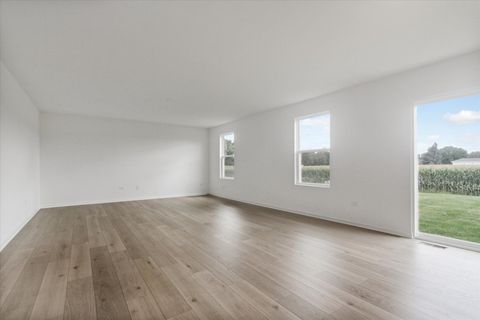 Tiny photo for 1759 Breton Avenue, North Aurora, IL 60542 (MLS # 12494856)