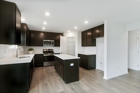 Tiny photo for 1759 Breton Avenue, North Aurora, IL 60542 (MLS # 12494856)