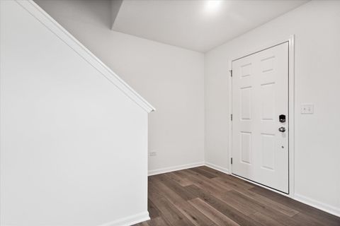 Tiny photo for 1759 Breton Avenue, North Aurora, IL 60542 (MLS # 12494856)