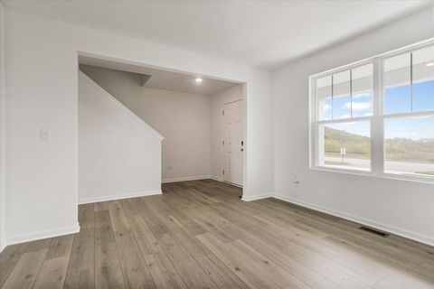 Tiny photo for 1759 Breton Avenue, North Aurora, IL 60542 (MLS # 12494856)