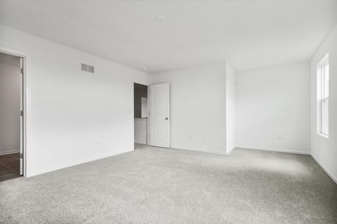 Tiny photo for 1759 Breton Avenue, North Aurora, IL 60542 (MLS # 12494856)