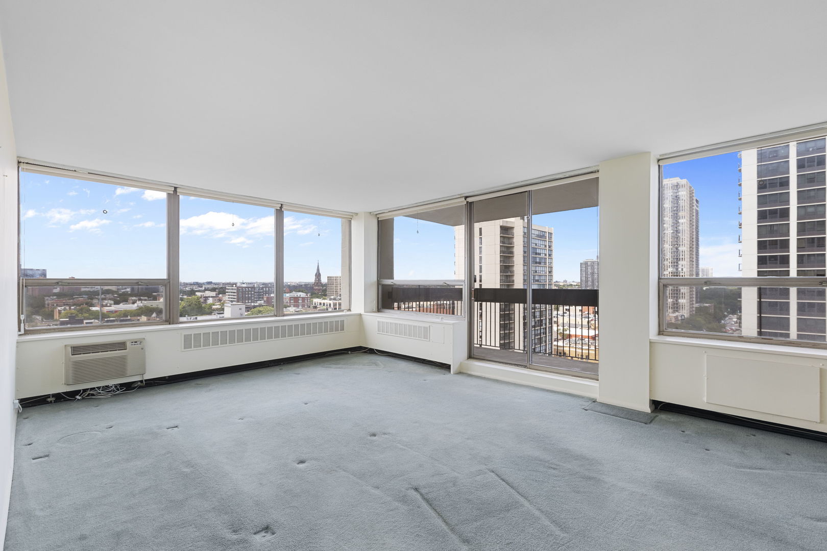 1460 N SANDBURG Terrace 1512