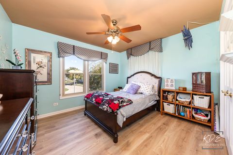 Tiny photo for 2735 Kendridge Lane, Aurora, IL 60502 (MLS # 12501753)