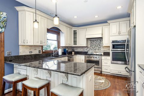 Tiny photo for 2735 Kendridge Lane, Aurora, IL 60502 (MLS # 12501753)