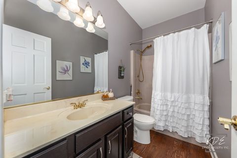 Tiny photo for 2735 Kendridge Lane, Aurora, IL 60502 (MLS # 12501753)