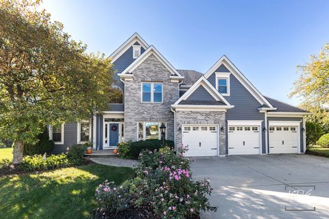 Photo of 2735 Kendridge Lane, Aurora, IL 60502 (MLS # 12501753)