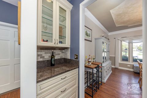 Tiny photo for 2735 Kendridge Lane, Aurora, IL 60502 (MLS # 12501753)