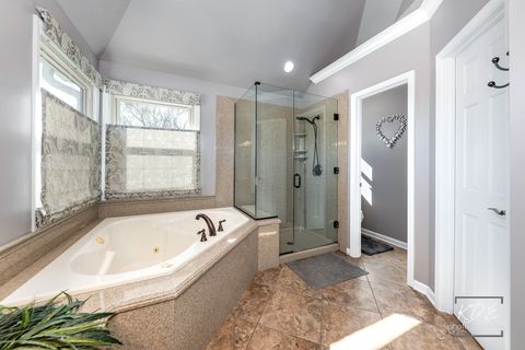 Tiny photo for 2735 Kendridge Lane, Aurora, IL 60502 (MLS # 12501753)