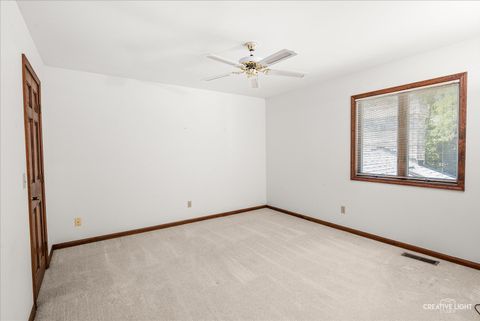 Tiny photo for 10 Century Court, Oswego, IL 60543 (MLS # 12615437)