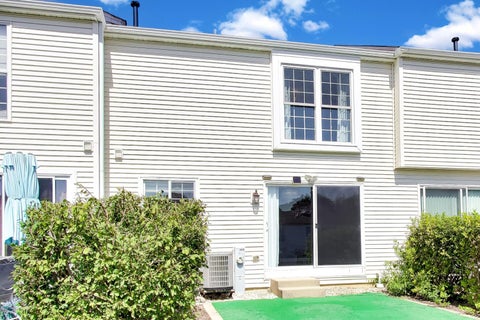 Tiny photo for 227 E Shag Bark Lane, Streamwood, IL 60107 (MLS # 12759138)
