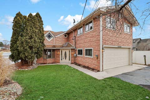 Tiny photo for 6N263 River Drive, St. Charles, IL 60174 (MLS # 12519035)