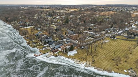 Tiny photo for 6N263 River Drive, St. Charles, IL 60174 (MLS # 12519035)