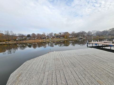 Tiny photo for 6N263 River Drive, St. Charles, IL 60174 (MLS # 12519035)