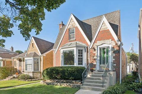 Photo of 1722 N 74th Court, Elmwood Park, IL 60707 (MLS # 12509284)