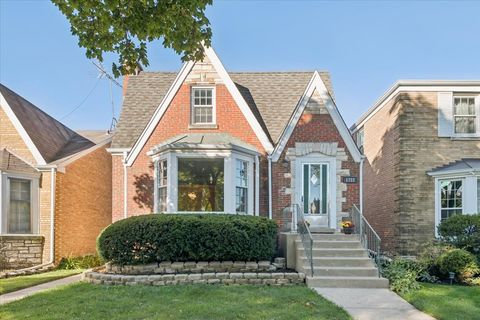 Tiny photo for 1722 N 74th Court, Elmwood Park, IL 60707 (MLS # 12509284)