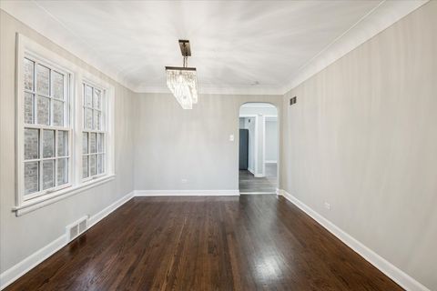 Tiny photo for 1722 N 74th Court, Elmwood Park, IL 60707 (MLS # 12509284)