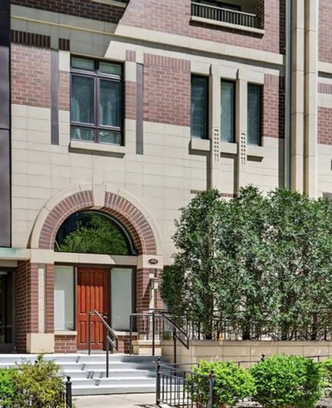 Photo of 187 N Westshore Drive, Chicago, IL 60601 (MLS # 12655095)