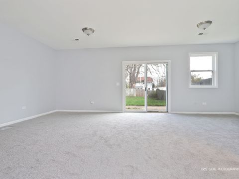 Tiny photo for 972 Pleasant Street, Woodstock, IL 60098 (MLS # 12617897)