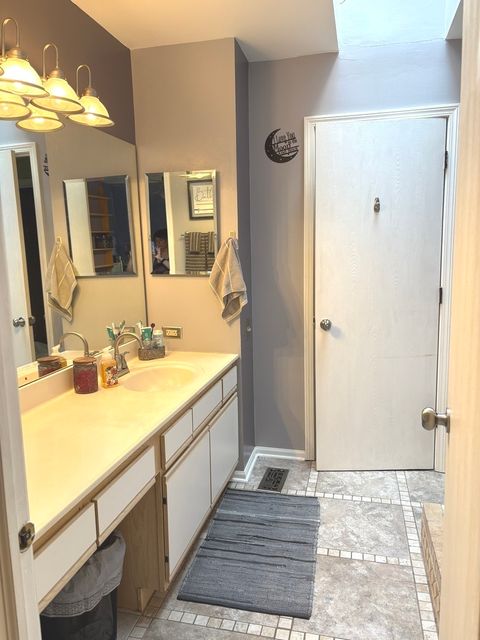 Tiny photo for 2038 College Green Drive, Elgin, IL 60123 (MLS # 12478375)