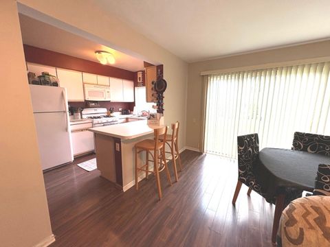 Tiny photo for 2038 College Green Drive, Elgin, IL 60123 (MLS # 12478375)