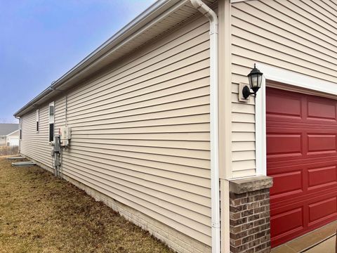 Tiny photo for 3 Megan Court, Bloomington, IL 61705 (MLS # 12575813)