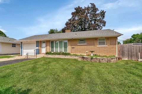 Photo of 1205 Connecticut Avenue, Joliet, IL 60435 (MLS # 12446252)