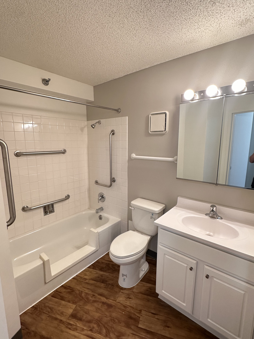 8975 W Golf Road 731