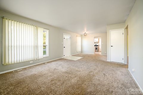 Tiny photo for 17640 Central Park Avenue, Country Club Hills, IL 60478 (MLS # 12474904)