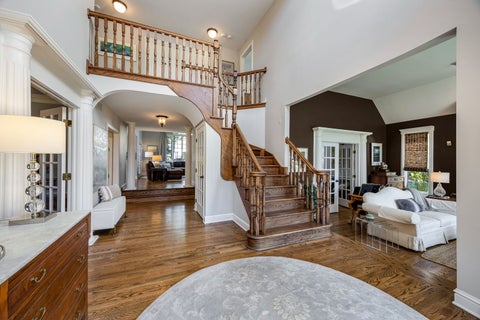 Tiny photo for 5826 Giddings Avenue, Hinsdale, IL 60521 (MLS # 12788241)