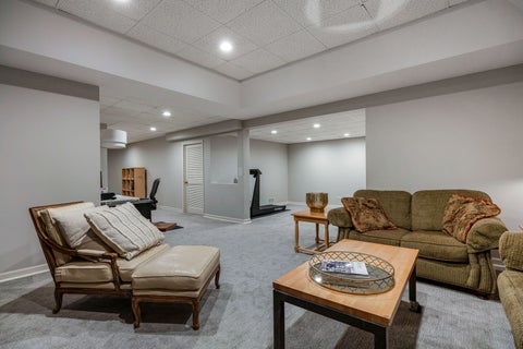 Tiny photo for 5826 Giddings Avenue, Hinsdale, IL 60521 (MLS # 12788241)