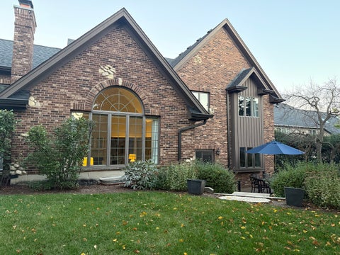Tiny photo for 5826 Giddings Avenue, Hinsdale, IL 60521 (MLS # 12788241)