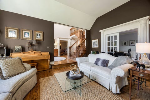 Tiny photo for 5826 Giddings Avenue, Hinsdale, IL 60521 (MLS # 12788241)